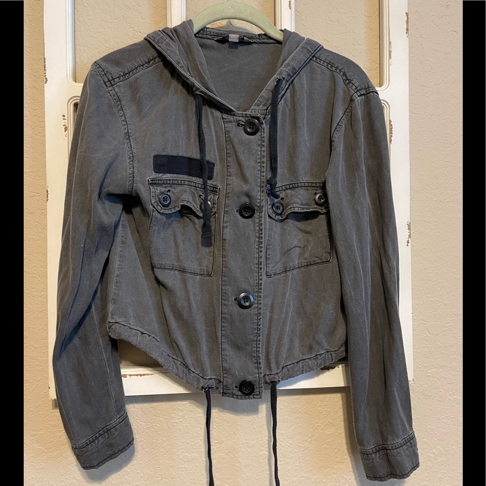 Rubbish Gray Cropped Long Sleeve Jacket with Hood